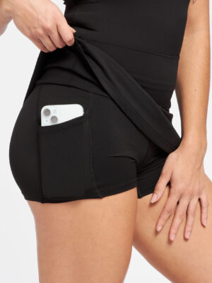 Bolsillo trasero vestido deportivo negro