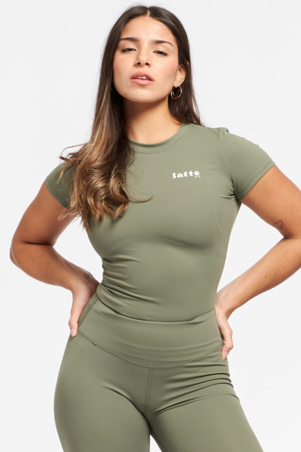 Top deportivo Matcha Latte